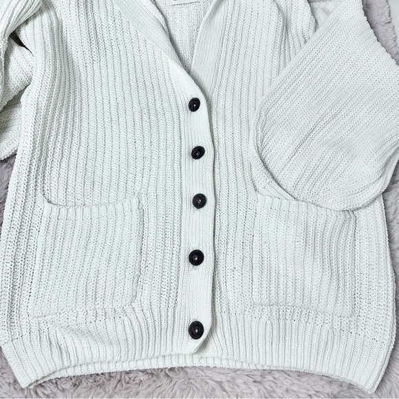 Abercrombie & Fitch White Vintage-Style Y2K Knit Crochet Button Hoodie Cardigan - Picture 2 of 4